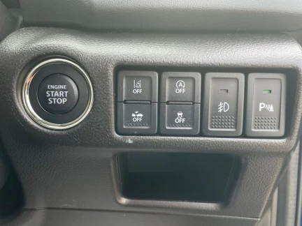 Vehicle Thumbnail 26