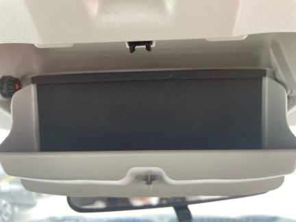 Vehicle Thumbnail 27