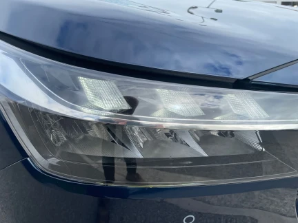 Vehicle Thumbnail 30