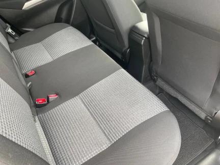 Vehicle Thumbnail 38