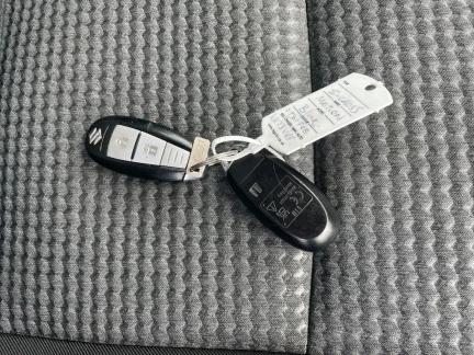 Vehicle Thumbnail 40