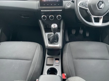 Vehicle Thumbnail 11