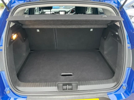 Vehicle Thumbnail 20