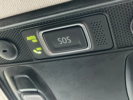 Vehicle Thumbnail 30