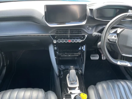 Vehicle Thumbnail 11