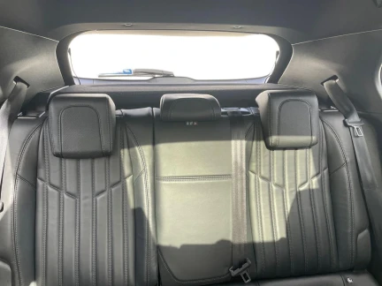 Vehicle Thumbnail 19