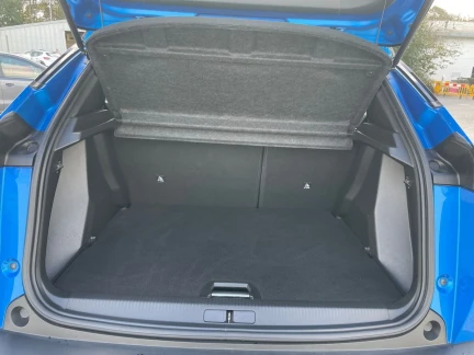 Vehicle Thumbnail 20