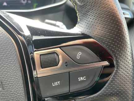 Vehicle Thumbnail 27