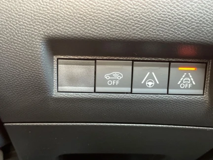 Vehicle Thumbnail 37