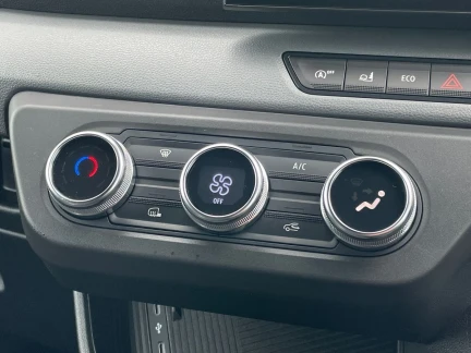 Vehicle Thumbnail 12