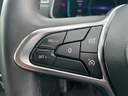 Vehicle Thumbnail 18