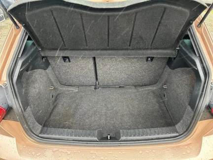 Vehicle Thumbnail 20