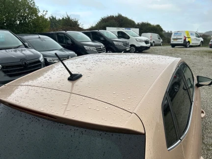 Vehicle Thumbnail 28