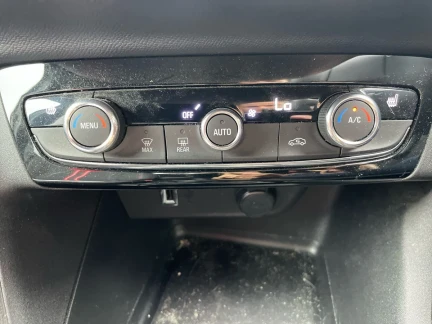 Vehicle Thumbnail 12