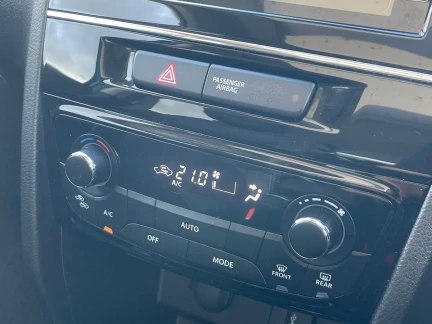 Vehicle Thumbnail 12