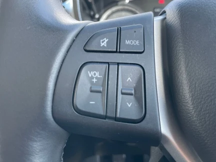 Vehicle Thumbnail 18