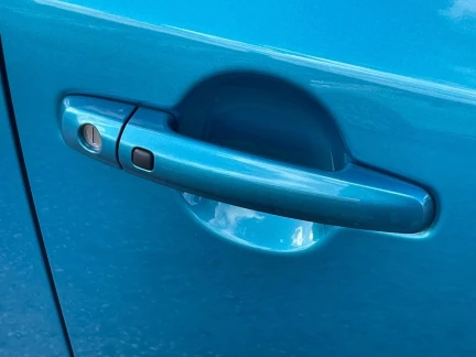 Vehicle Thumbnail 26