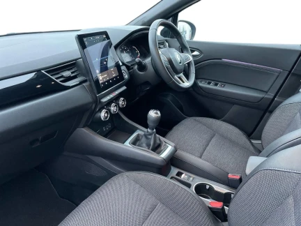 Vehicle Thumbnail 10