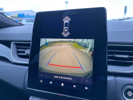 Vehicle Thumbnail 16