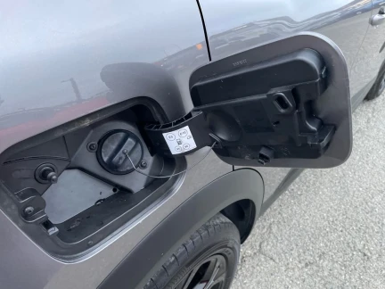 Vehicle Thumbnail 24