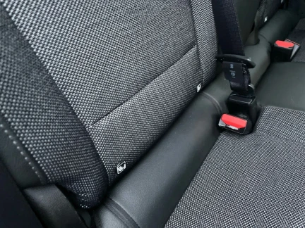 Vehicle Thumbnail 26