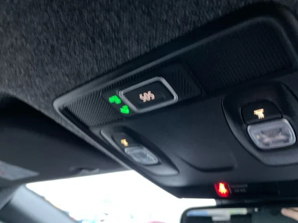 Vehicle Thumbnail 34