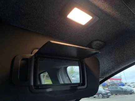 Vehicle Thumbnail 35