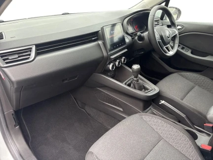 Vehicle Thumbnail 10