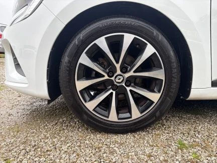 Vehicle Thumbnail 27