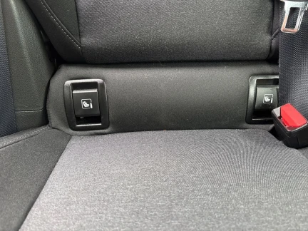 Vehicle Thumbnail 28