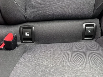 Vehicle Thumbnail 29