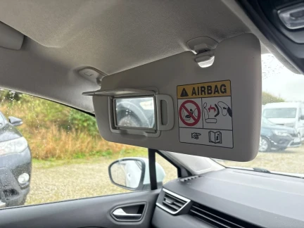 Vehicle Thumbnail 34