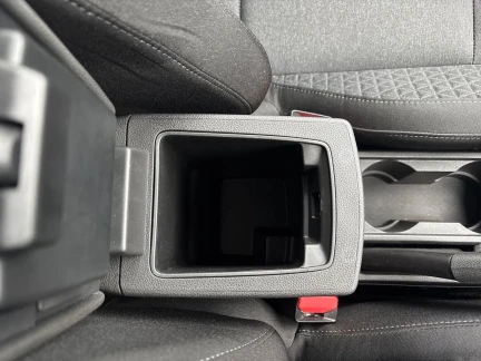 Vehicle Thumbnail 36