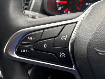 Vehicle Thumbnail 18