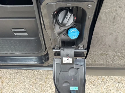 Vehicle Thumbnail 28