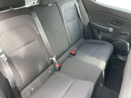 Vehicle Thumbnail 19