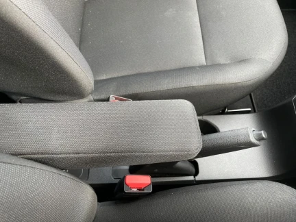 Vehicle Thumbnail 30