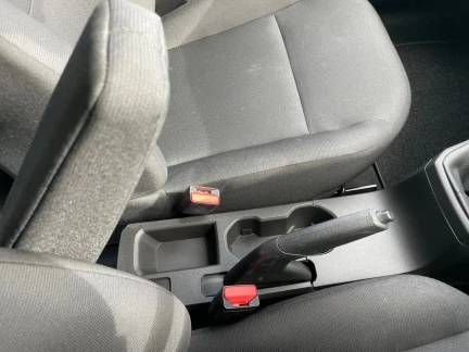 Vehicle Thumbnail 31