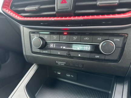 Vehicle Thumbnail 12