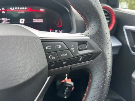 Vehicle Thumbnail 26