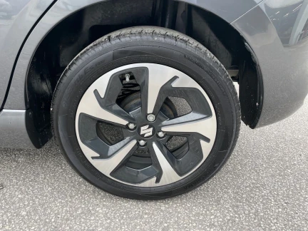 Vehicle Thumbnail 22