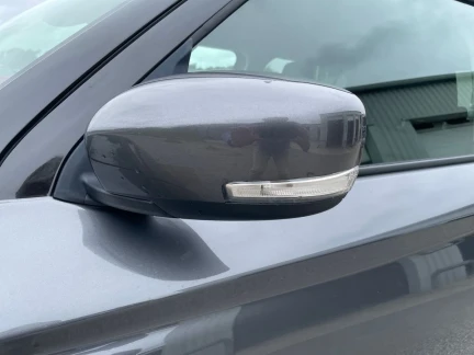 Vehicle Thumbnail 24