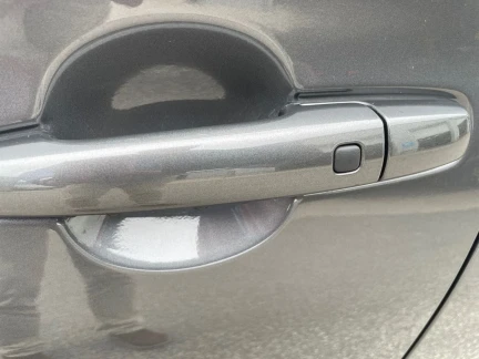 Vehicle Thumbnail 26