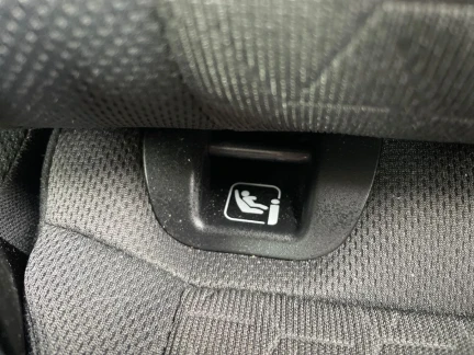 Vehicle Thumbnail 28