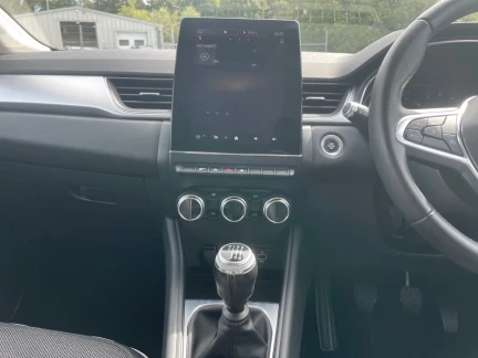 Vehicle Thumbnail 11