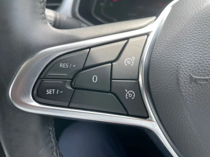 Vehicle Thumbnail 18