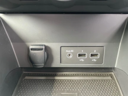 Vehicle Thumbnail 28