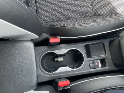 Vehicle Thumbnail 32