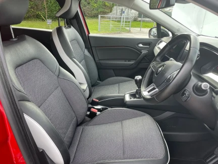 Vehicle Thumbnail 33