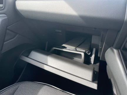 Vehicle Thumbnail 40